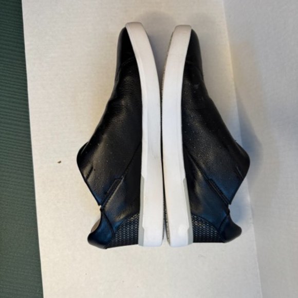 Kizik Women’s Miami Slip On 9.5 Wide (9.5W) - fits like 10W - Picture 11 of 11